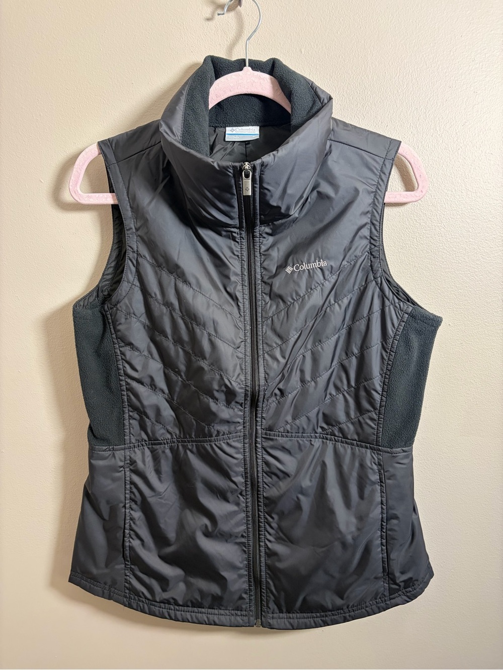 Columbia Black Quilted Hybrid Women's Vest